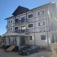 Conacul Voievozilor, hotel en Romînii de Jos