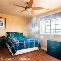 Tacit Shadow Resort Aviator Queen Suite, Gym, Coffee Bar, Hot-Tub, Free Laundry, Food Available, hotel u gradu 'Parowan'