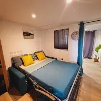 Chantemerle-sur-la-Soie में, होटल Joli studio 25m2 avec cuisine