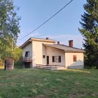 Domacinstvo Pecina Petnica, hotelli kohteessa Petnica