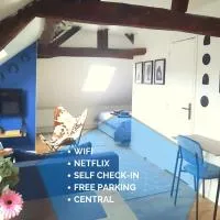 Equidia Compiègne Free Parking Wifi Self Check-in, hotel en Venette