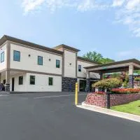 Quality Inn & Suites Athens University Area，位于阿森斯的酒店