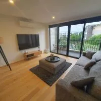 Family Friendly 2BR Townhouse 5mins to Hospital - Hosted by Canstay, hotel di Phillip