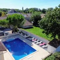 Chambres d'hôtes Les Rozières، فندق في Le Bourdet