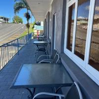 Innisfail Riverfront Motel, hotel poblíž Letiště Innisfail - IFL, Innisfail