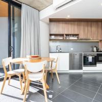 Spacious Kingston Foreshore 1BR Apt - Hosted by Canstay, hotel near Canberra Airport - CBR, Kingston 