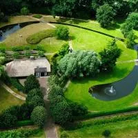 Boxtel Farmstay w Free Parking, Lake View & Space, hotel i Boxtel