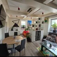 Viesnīca Private Living Central, Dampfdusche pilsētā Kēflaha