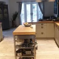 Spacious 4 bed house 10 min from Silverstone, khách sạn ở Helmdon
