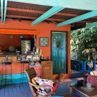 Fare mato Tahaa، فندق في Patio