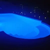 Domek w drzewach Ostoja, hotel a Krzesimów
