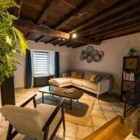 Logement - cottage - hébergement-Couvin, Belgique、クーヴァンのホテル