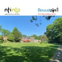 Het Huis van Bewustzijn, מלון בLimmen