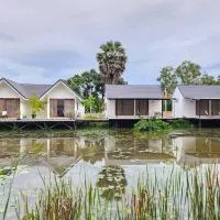 The Duck Cafe and Resort – hotel w mieście Trat