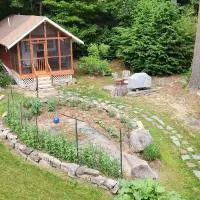 Sebago Lake Cottage on Raymond Cape, hotel in Raymond