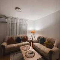 Cozy Apartment in Gjilan, hotel v destinácii Gnjilane