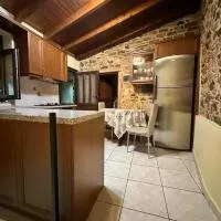 Παραδοσιακή διωροφη οικία, hotel v destinácii Chalkeión