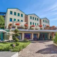 Hotel Sole, hotel v mestu Malè