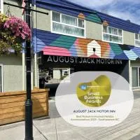August Jack Inn, hotell i Squamish