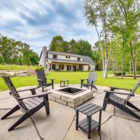 Cottage on Crooked River with Dock and Slip!, hotel poblíž Pellston Regional Airport - PLN, Alanson