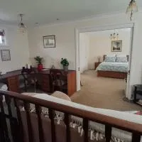 Blackburn Lake Bed and Breakfast, готель у місті Blackburn