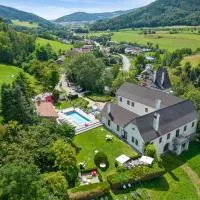 La Petite Ivy, Trenninghof 1302, Wachau - Managed by SKY9 Apartments, hotel v mestu Mühldorf