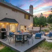 Zion Plush Family Escape HotTub, Games, Sleeps 14, hotell i Glendale