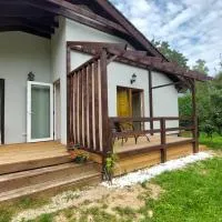Apartamenti ar verandu diviem cilvēkiem, отель в городе Плиеньциемс