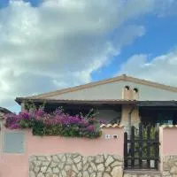 Sardegna Suite، فندق في Lu Razzoni