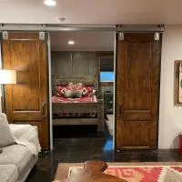 Mountain View Retreat, hotel i Ennis