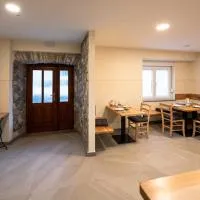 4 TeTE, hotel a Vrhpolje