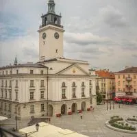Apartamenty na Starówce - 3 piętro z widokiem na Ratusz, Rynek Główny i Centrum, ξενοδοχείο σε Kalisz