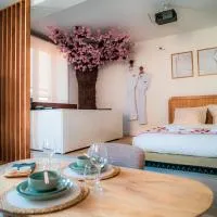 Nuit romantique, Suite avec jacuzzi et cinéma privé au design Japandi, hotel Guebwillerben