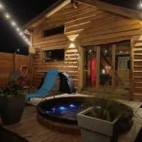 Les Étoiles de Bevy Chalet insolite Love Room, hotel en Septmoncel