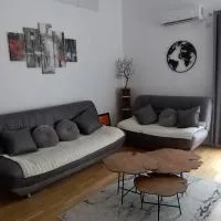 apartman Elena、Zemunのホテル