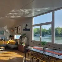 Chambres sur Seine Megalight2, hotel v mestu Sèvres