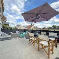 Appartement cosy avec belle terrasse, hotel in Le Plessis-Robinson