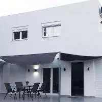 Chris house - Ξυλόκαστρο, hotel i Arakhovítika
