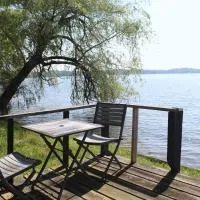 The Lake Barndominium, hotel in Delton