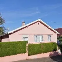 Superbe maison 3 chambres 1 étage et sous-sol, avec jardin et terrasse, hotel a Altkirch