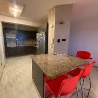 Apartamento Cómodo en la Zona Norte de Maracaibo!、マラカイボにあるLa Chinita Airport - MARの周辺ホテル