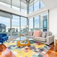 2BR Apt Near Parliament House - Hosted by Canstay, hotel u gradu Kingston