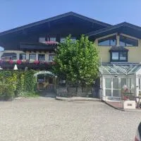 Gasthof Fersterer, hotel sa Lamprechtshausen