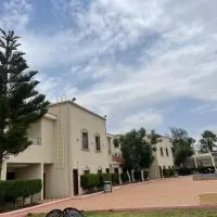 Al Muhaidb Residence Holiday Homes Al Hada Resort - Economic, khách sạn ở Al Hada