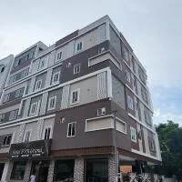 HOTeL DVR GRAND, hotel din Guntur