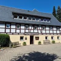 Erbgerichtsgasthof Holzhau, מלון בBienenmühle