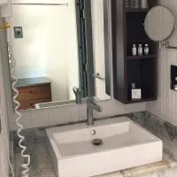 Hotel Y Parque Acuático La Caldera, хотел в Abasolo