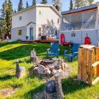 Delta Junction Retreat with Northern Lights Cabin!, hotel poblíž Healy Lake Airport - HKB, Delta Junction