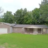A home away from Home, Near Fort Leonard Wood, khách sạn ở Waynesville