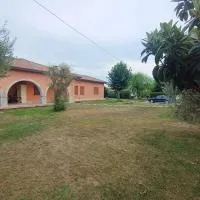 villa Toni, hotel em Scanzano Jonico